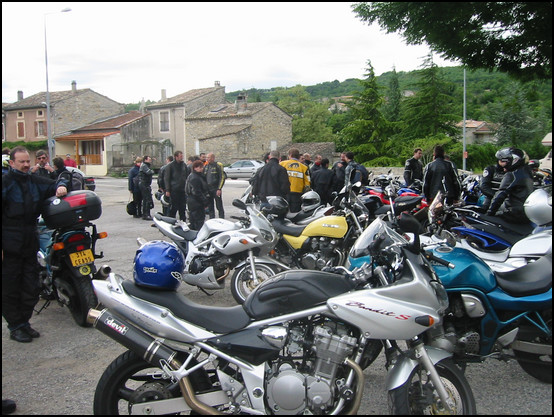 La belle B600 de Ludo aux retrouvailles des deux groupes